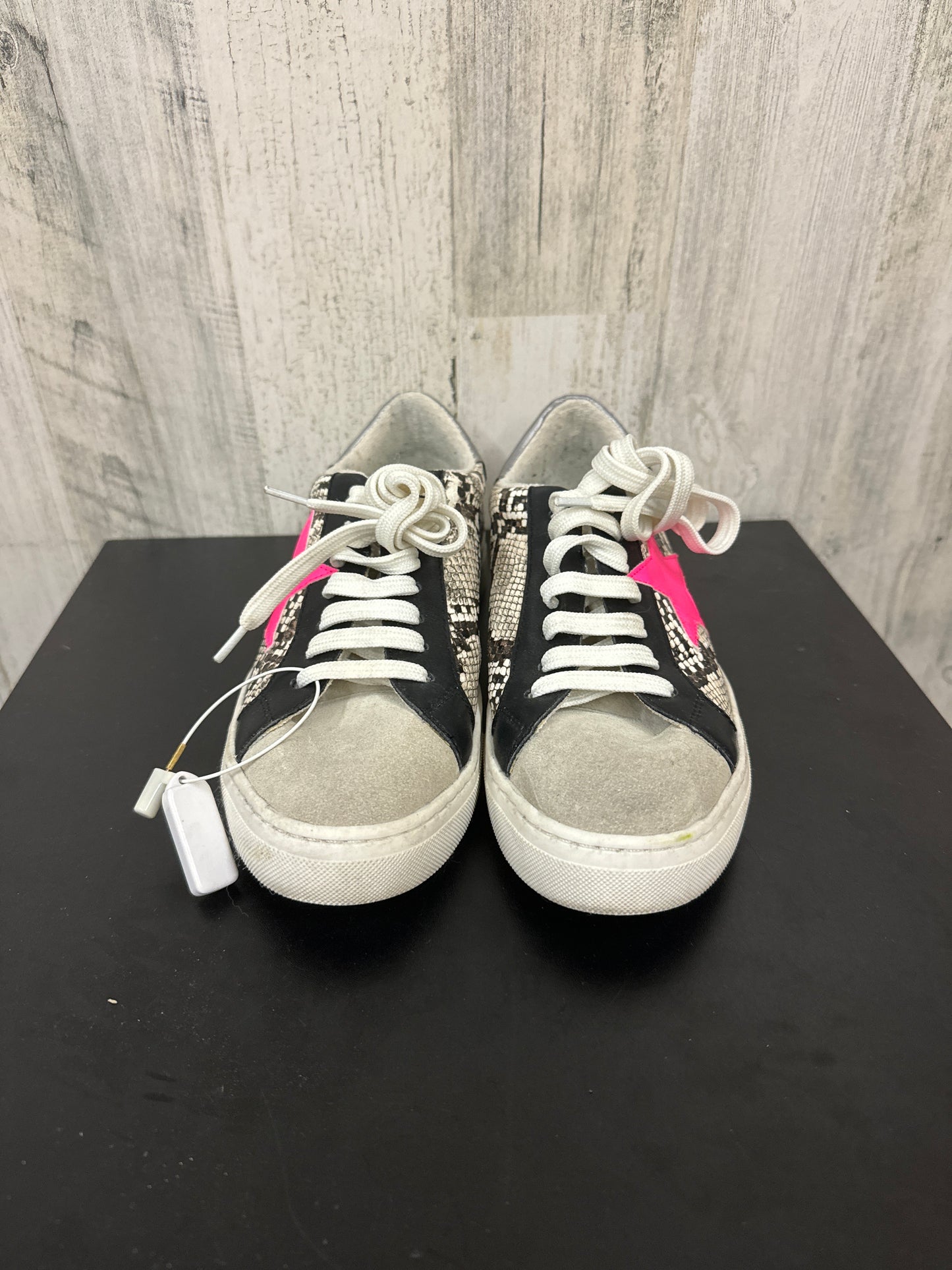 Shoes Sneakers By Steve Madden Size: 7