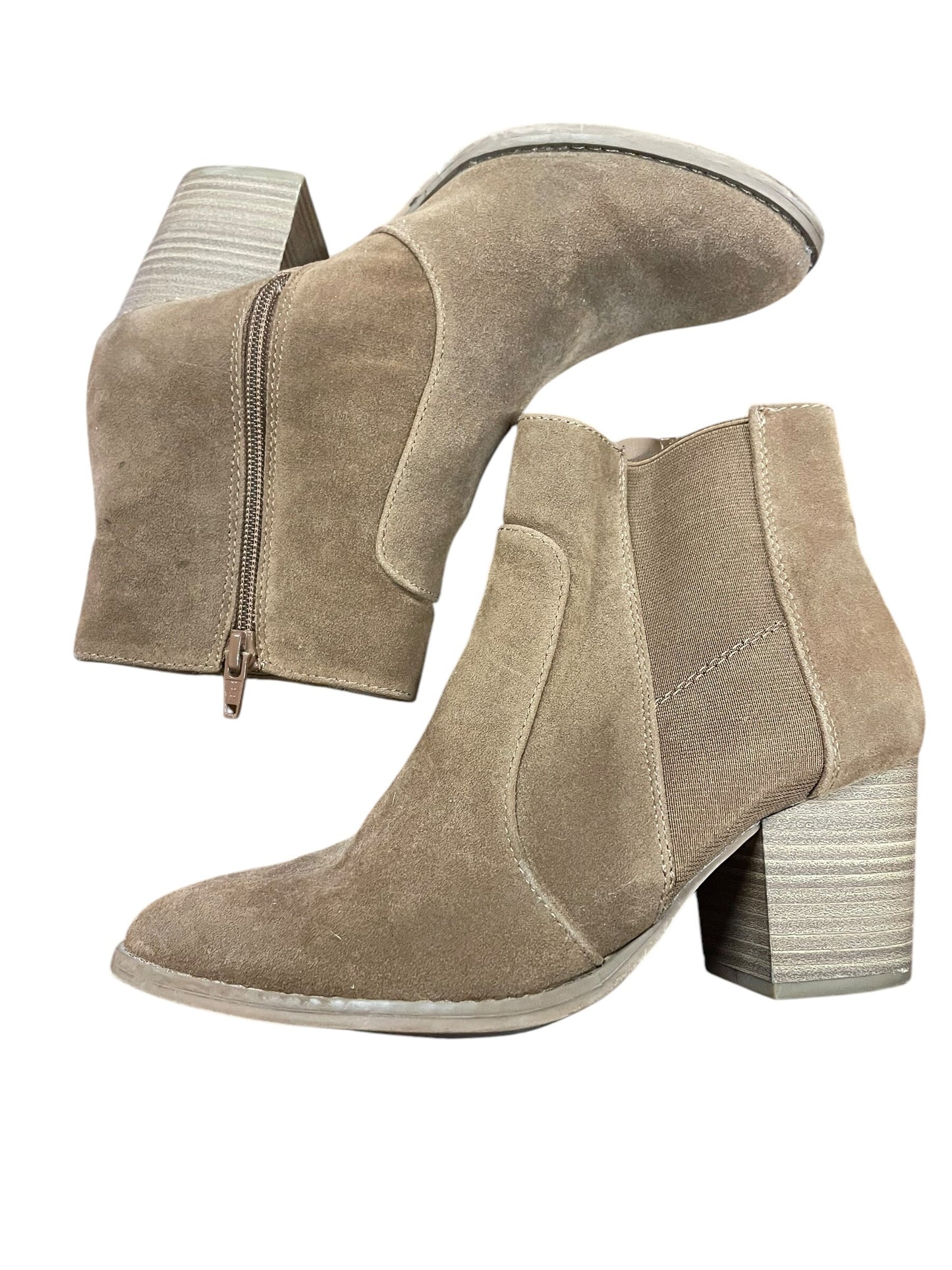 Boots Ankle Heels By Universal Thread Size: 7.5