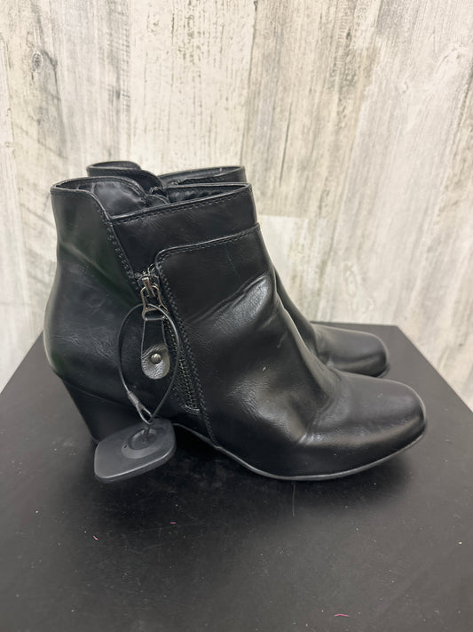 Boots Ankle Heels By Clothes Mentor  Size: 9
