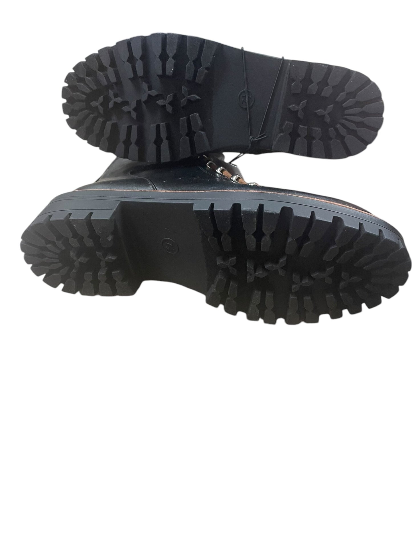 Boots Ankle Flats By A New Day Size: 7.5