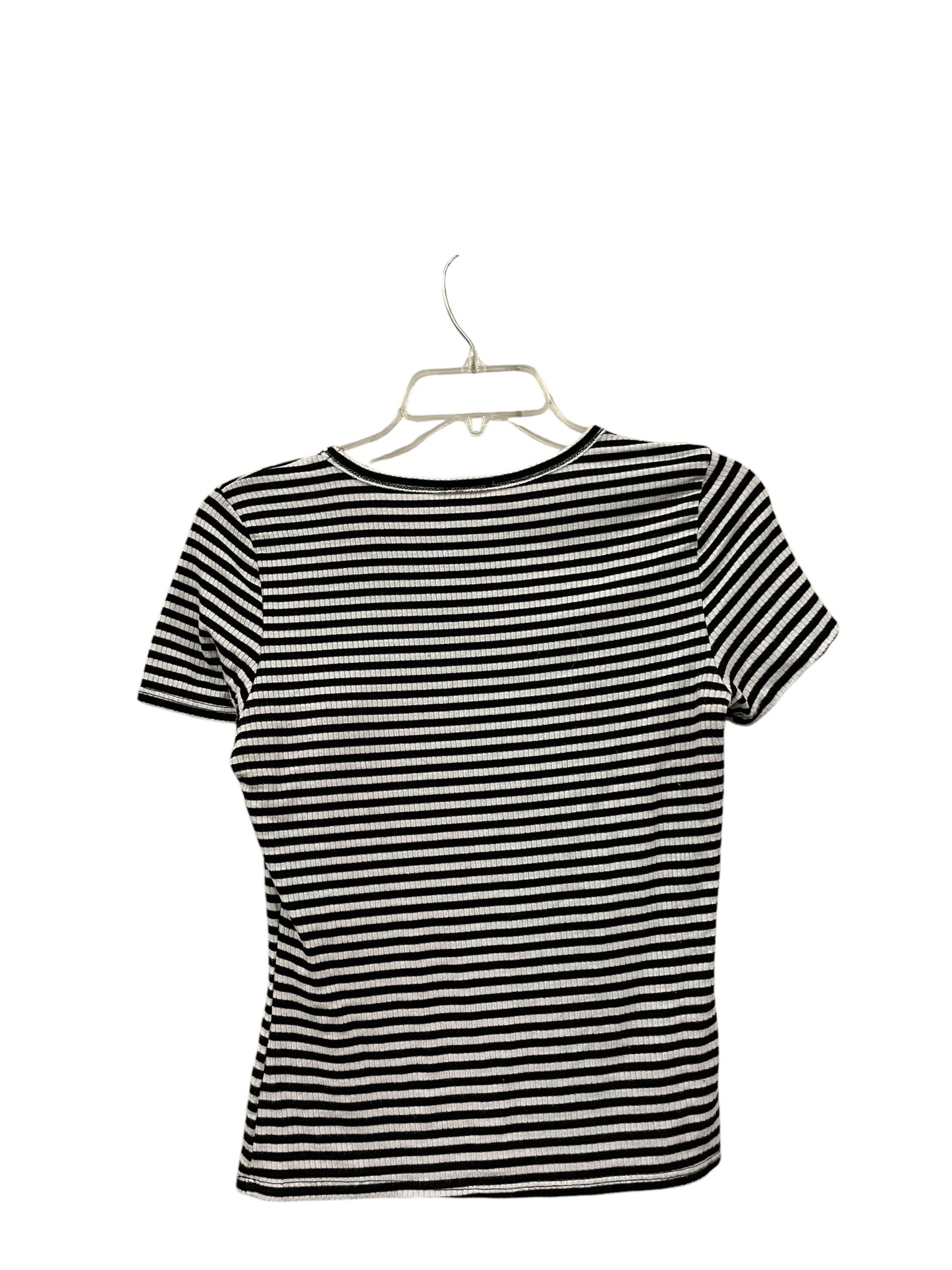 Top Short Sleeve Basic By Clothes Mentor In Black, Size: S