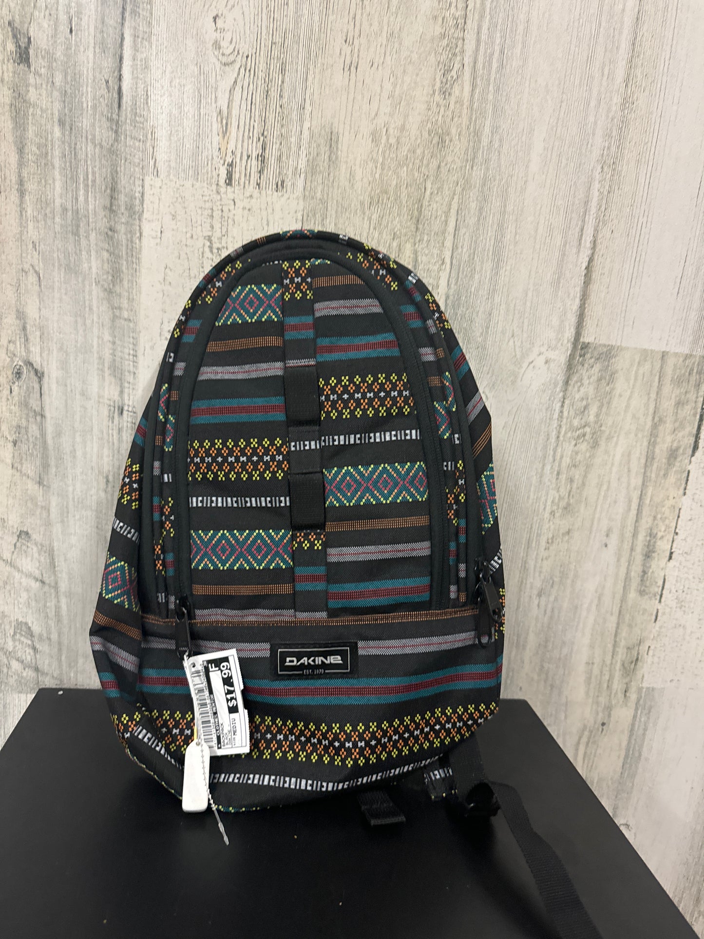 Backpack Clothes Mentor, Size Medium