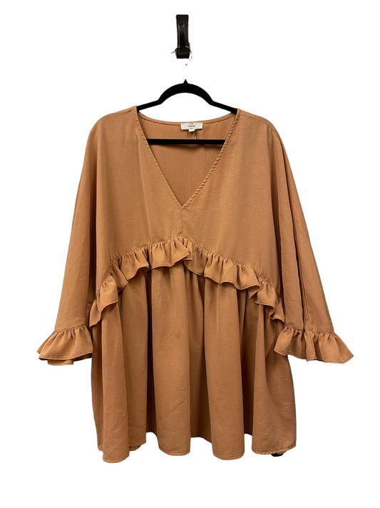 Top Short Sleeve By Entro In Tan, Size: 2x