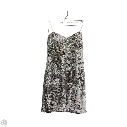 Dress Party Short By Limelight In Silver & White, Size: M