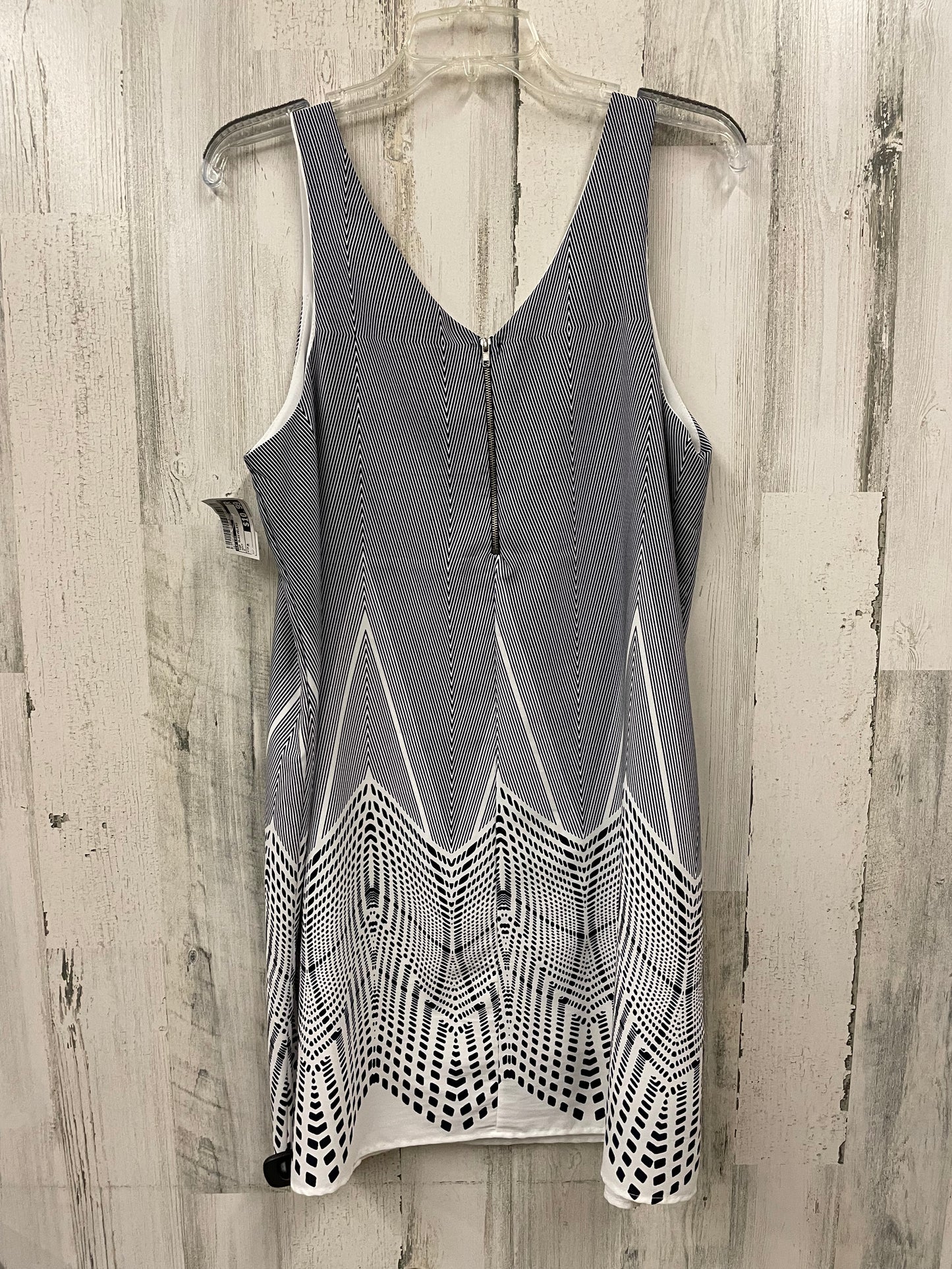 Navy Top Sleeveless Le Lis, Size M