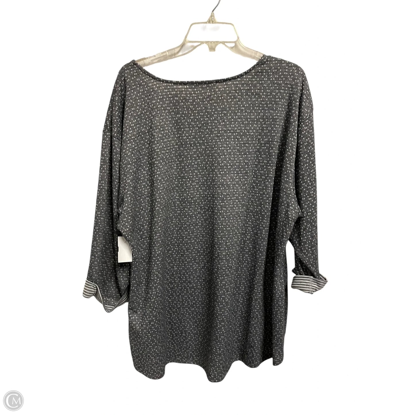 Top Short Sleeve By Rose And Olive In Grey, Size: 3x