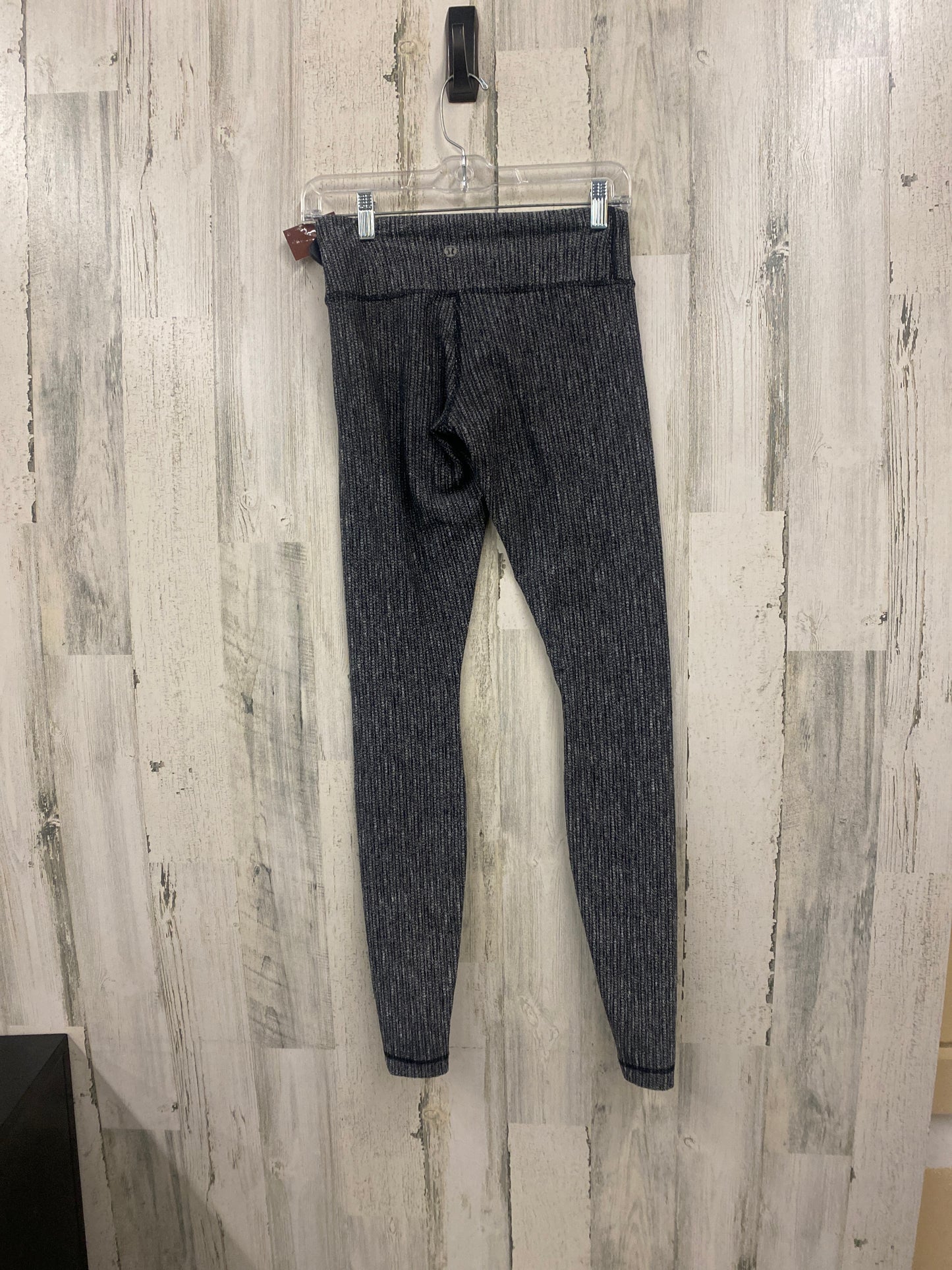 Athletic Leggings By Lululemon  Size: 4