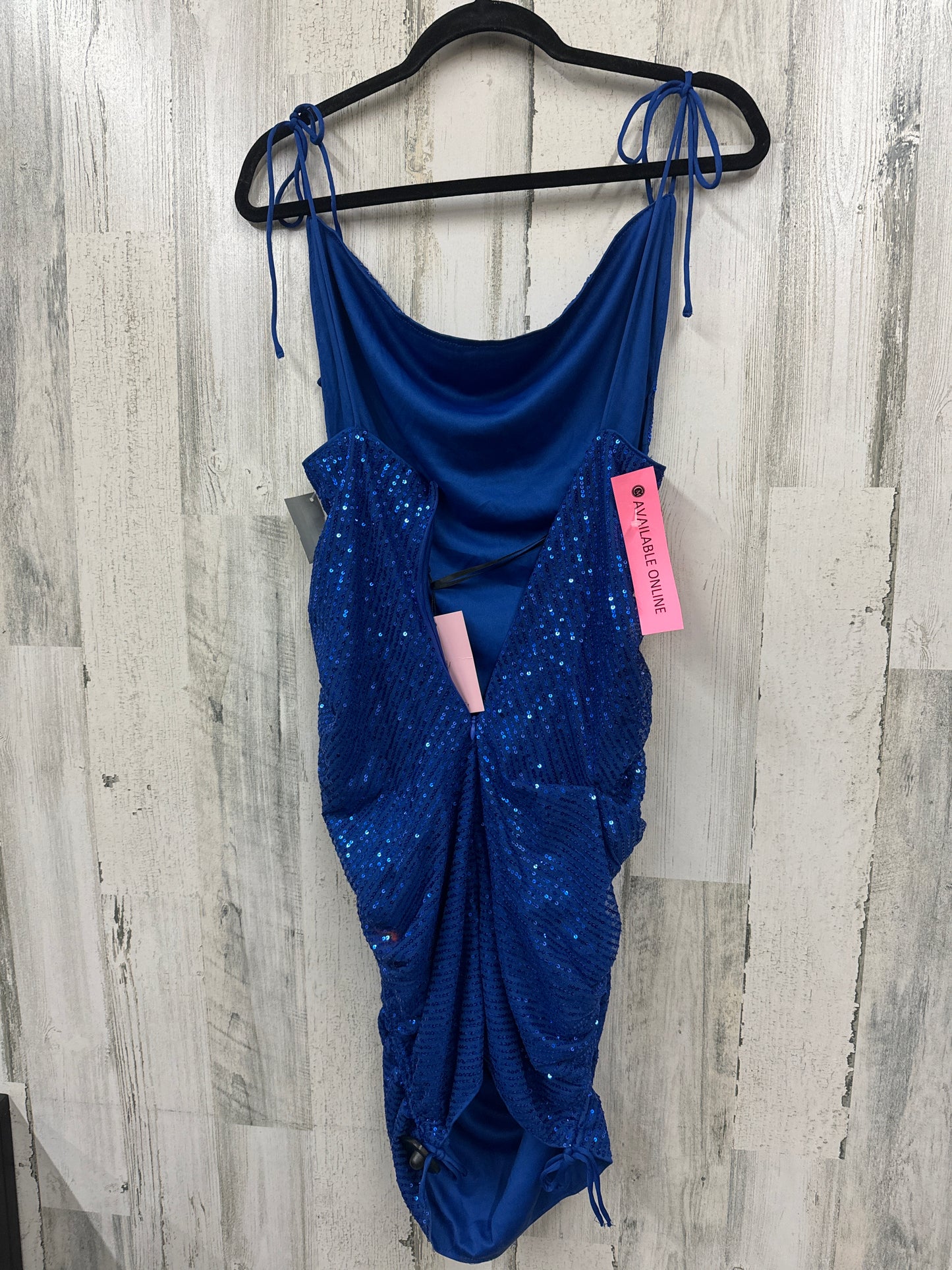 Dress Party Midi By Clothes Mentor  Size: M