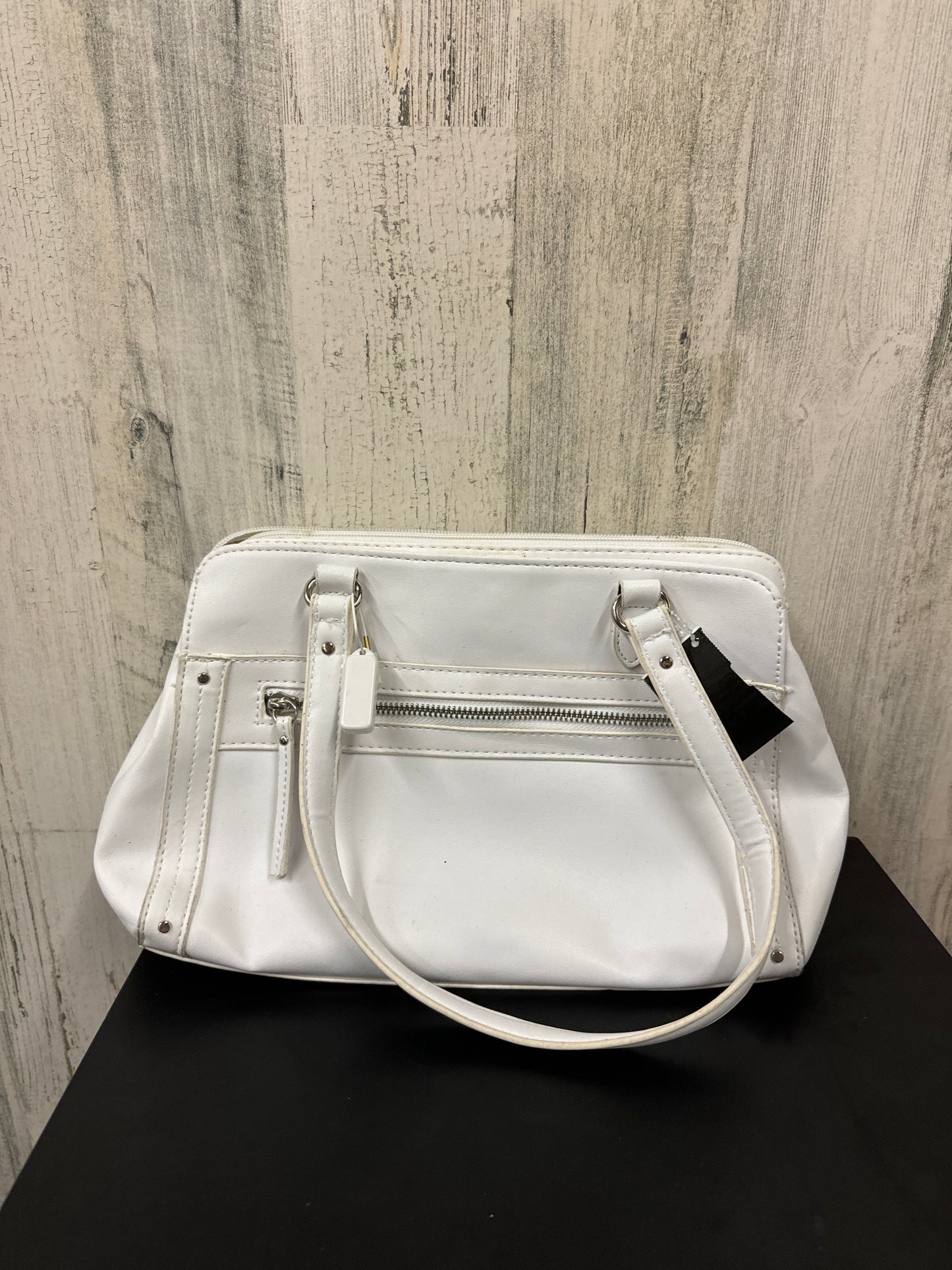 Handbag Clothes Mentor, Size Medium