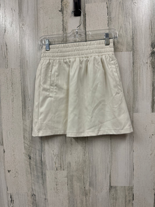 White Skirt Mini & Short Akira, Size M