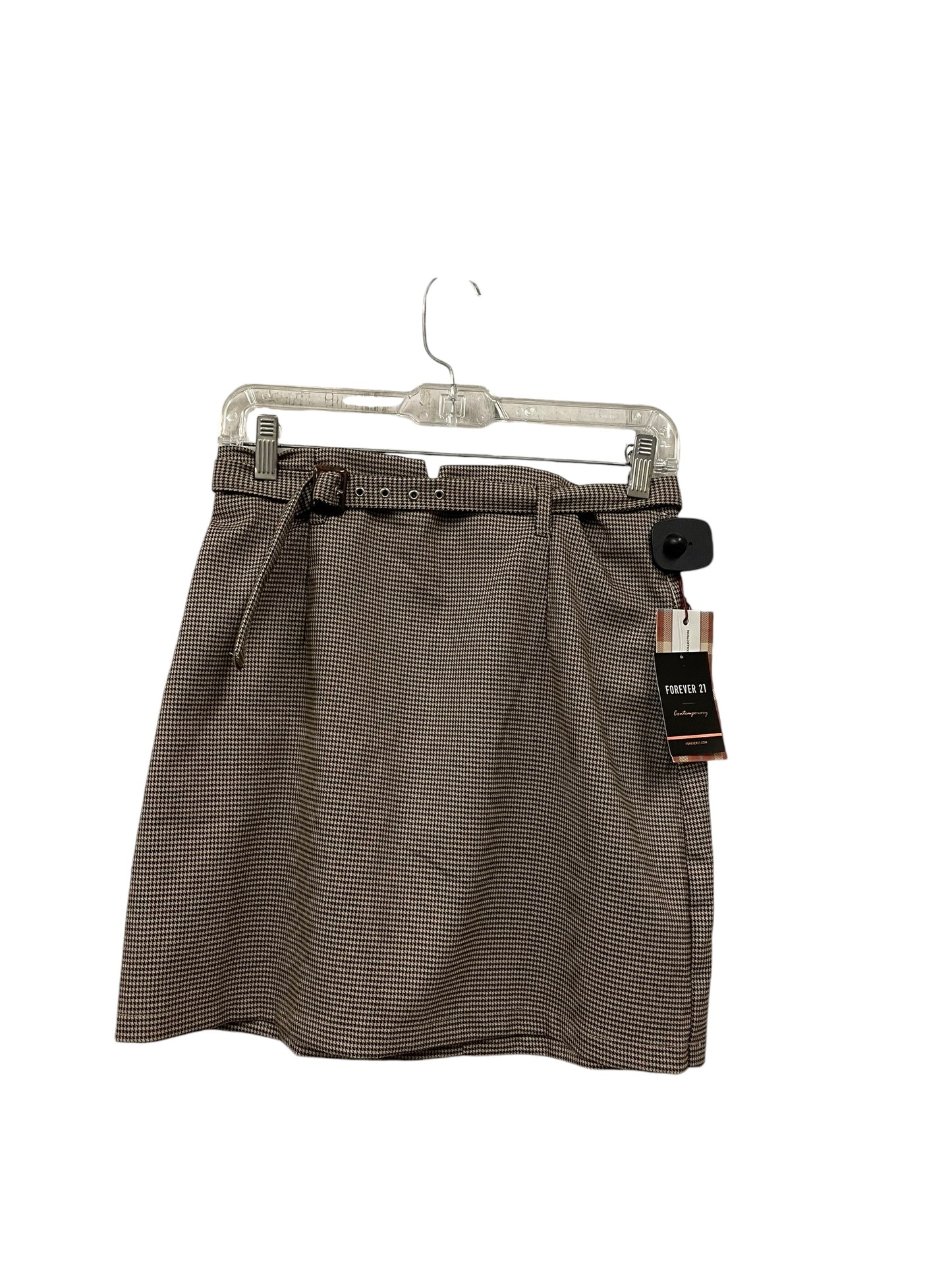 Skirt Mini & Short By Forever 21 In Tan, Size: 12