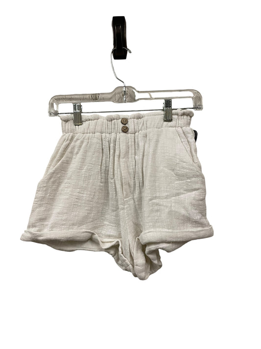 Shorts By Clothes Mentor In White, Size: S