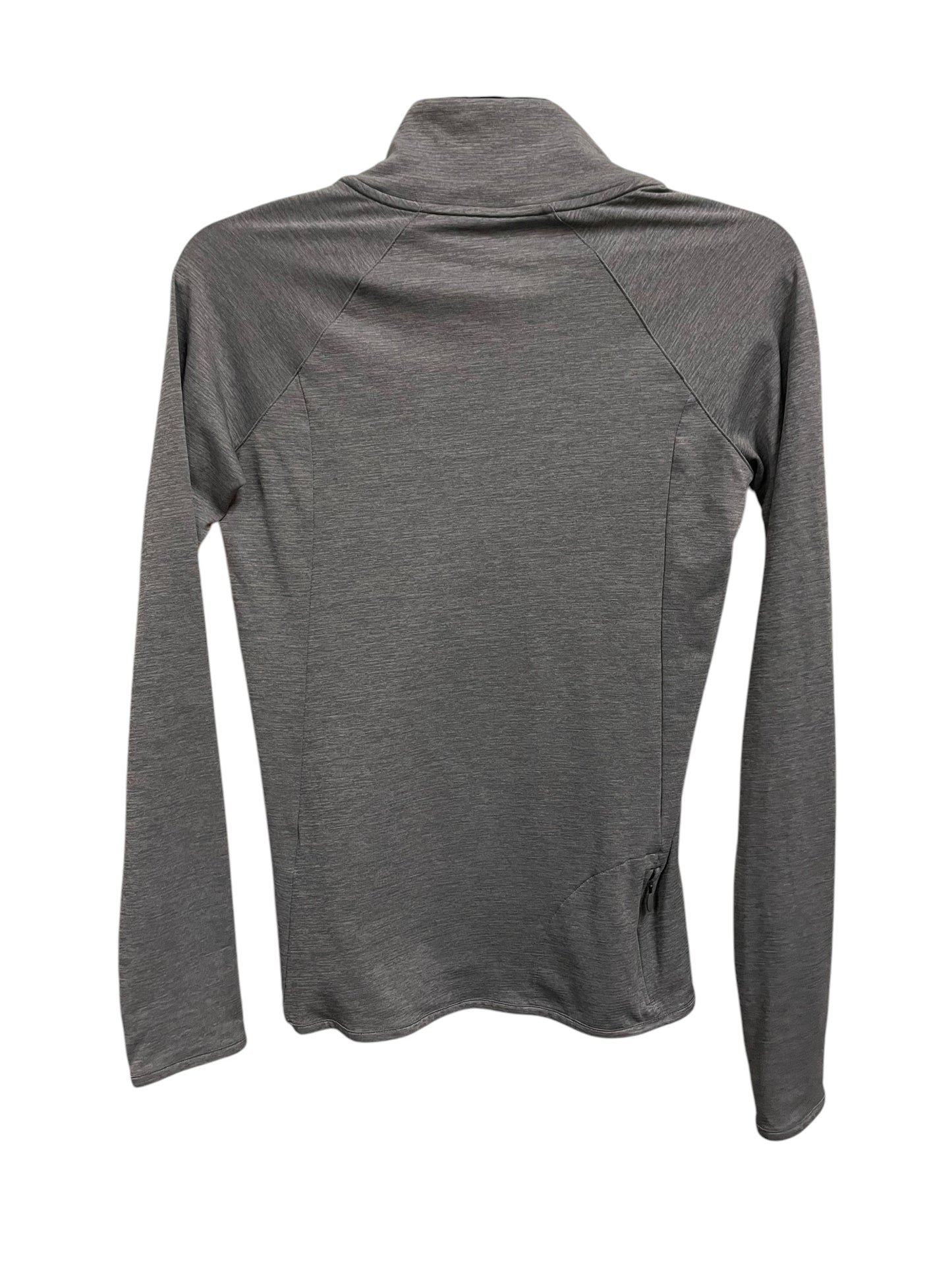 Athletic Top Long Sleeve Collar By Under Armour In Grey, Size: Xs