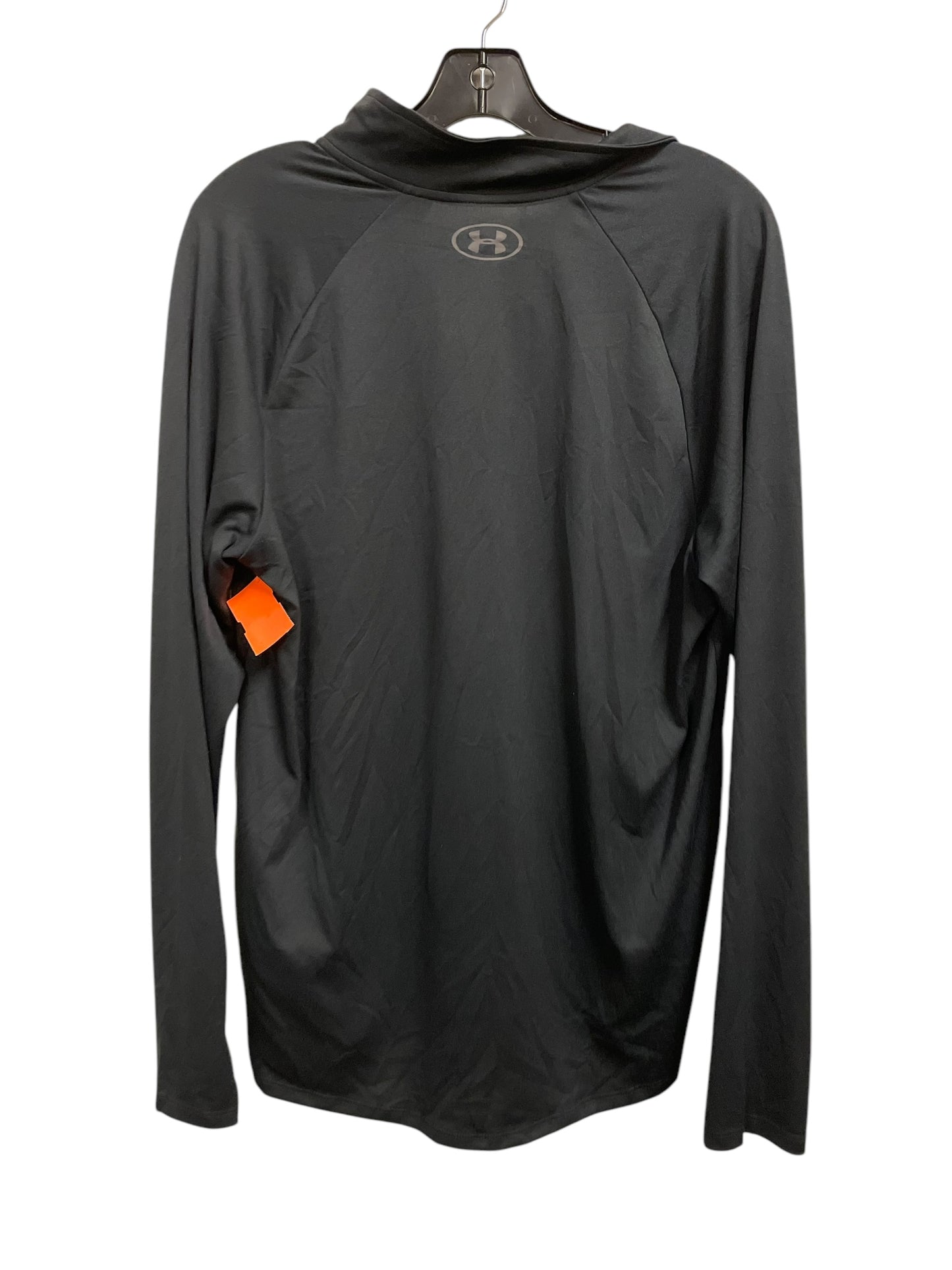 Athletic Top Long Sleeve Collar By Under Armour In Black, Size: M