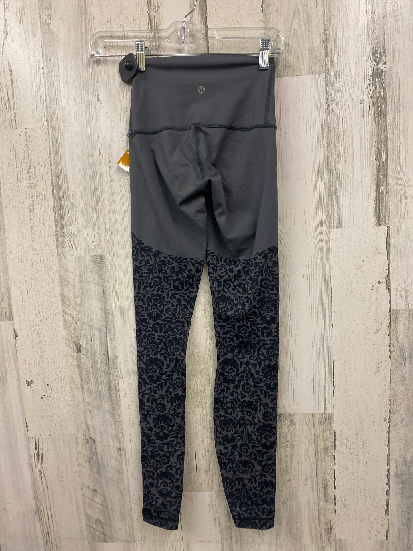 Athletic Leggings By Lululemon  Size: 4