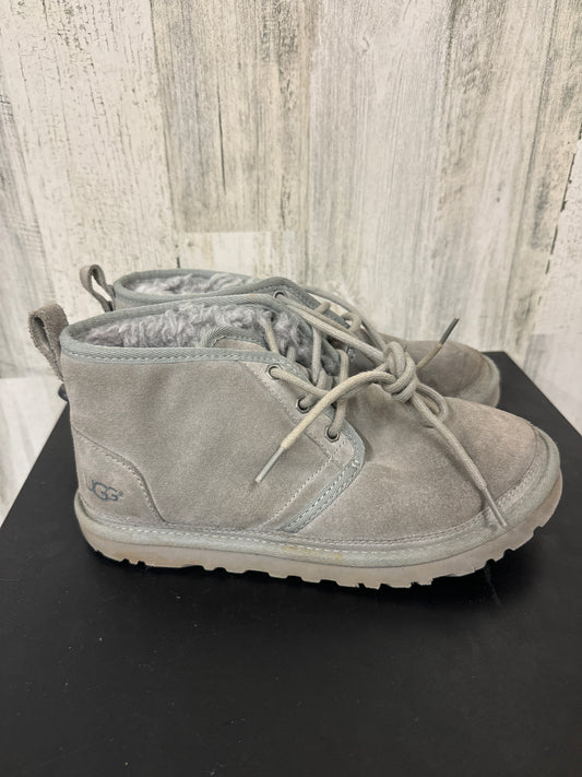 Grey Boots Snow Ugg, Size 7