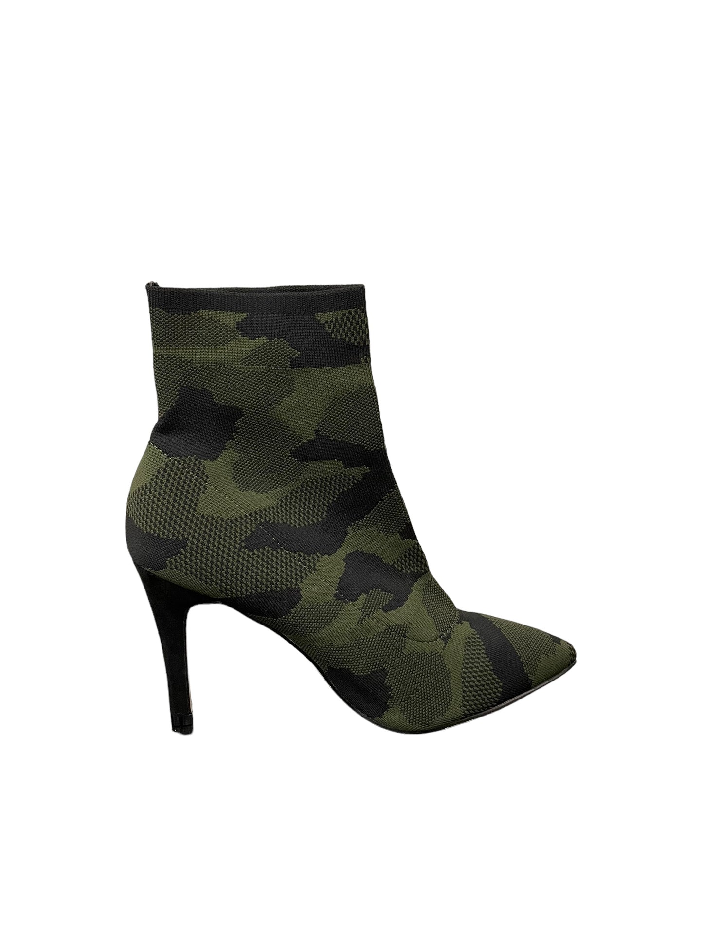 Boots Ankle Heels By Mia In Camouflage Print, Size: 6.5