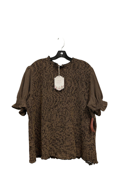 Top Short Sleeve By Clothes Mentor In Brown, Size: 3x