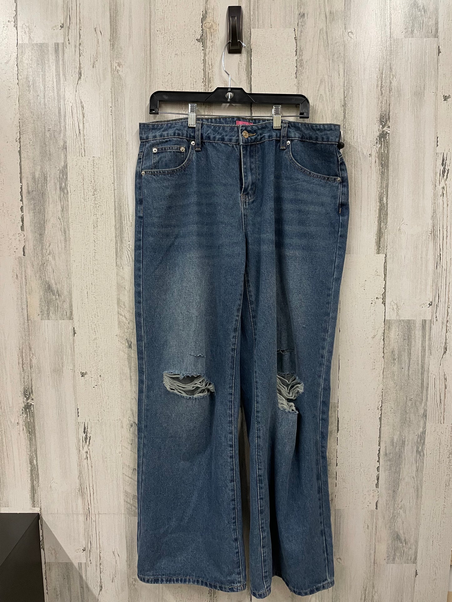 Jeans Cropped By Clothes Mentor In Blue Denim, Size: 14