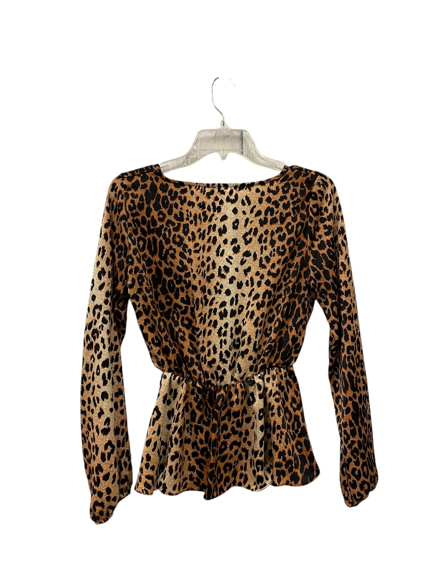 Top Long Sleeve By Everly In Animal Print, Size: M