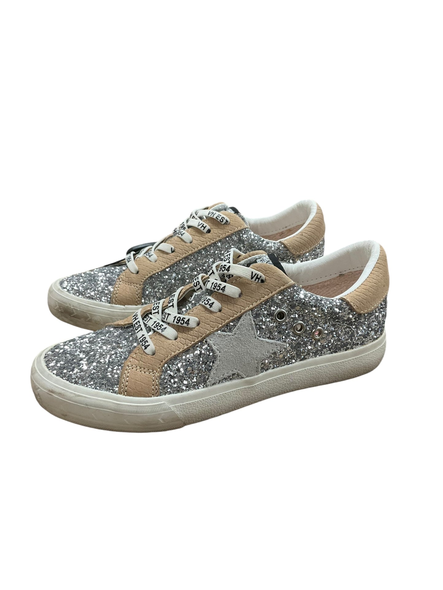 Shoes Sneakers By Vintage Havana In Grey, Size: 6.5