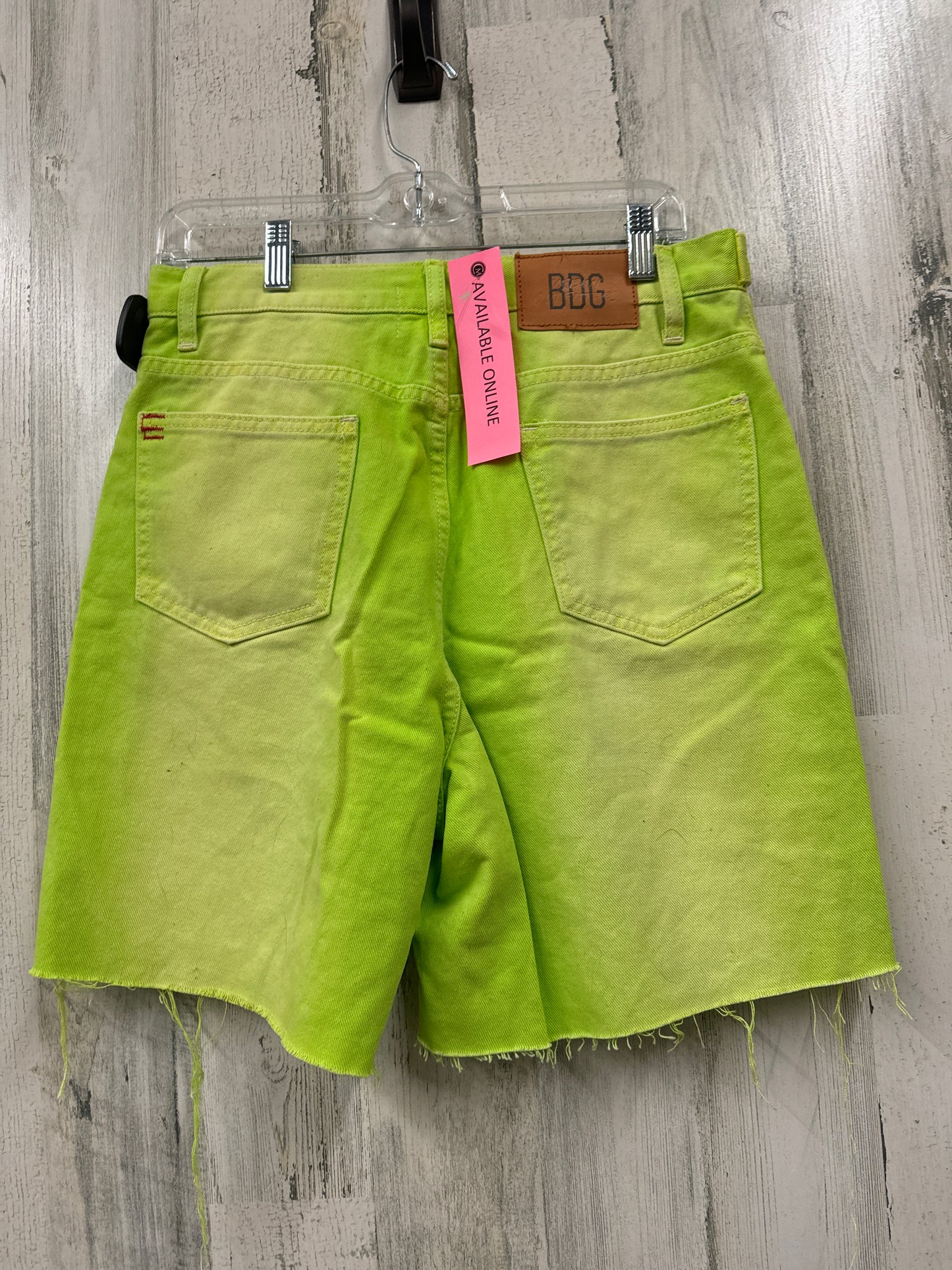 Green Shorts Bdg, Size 8