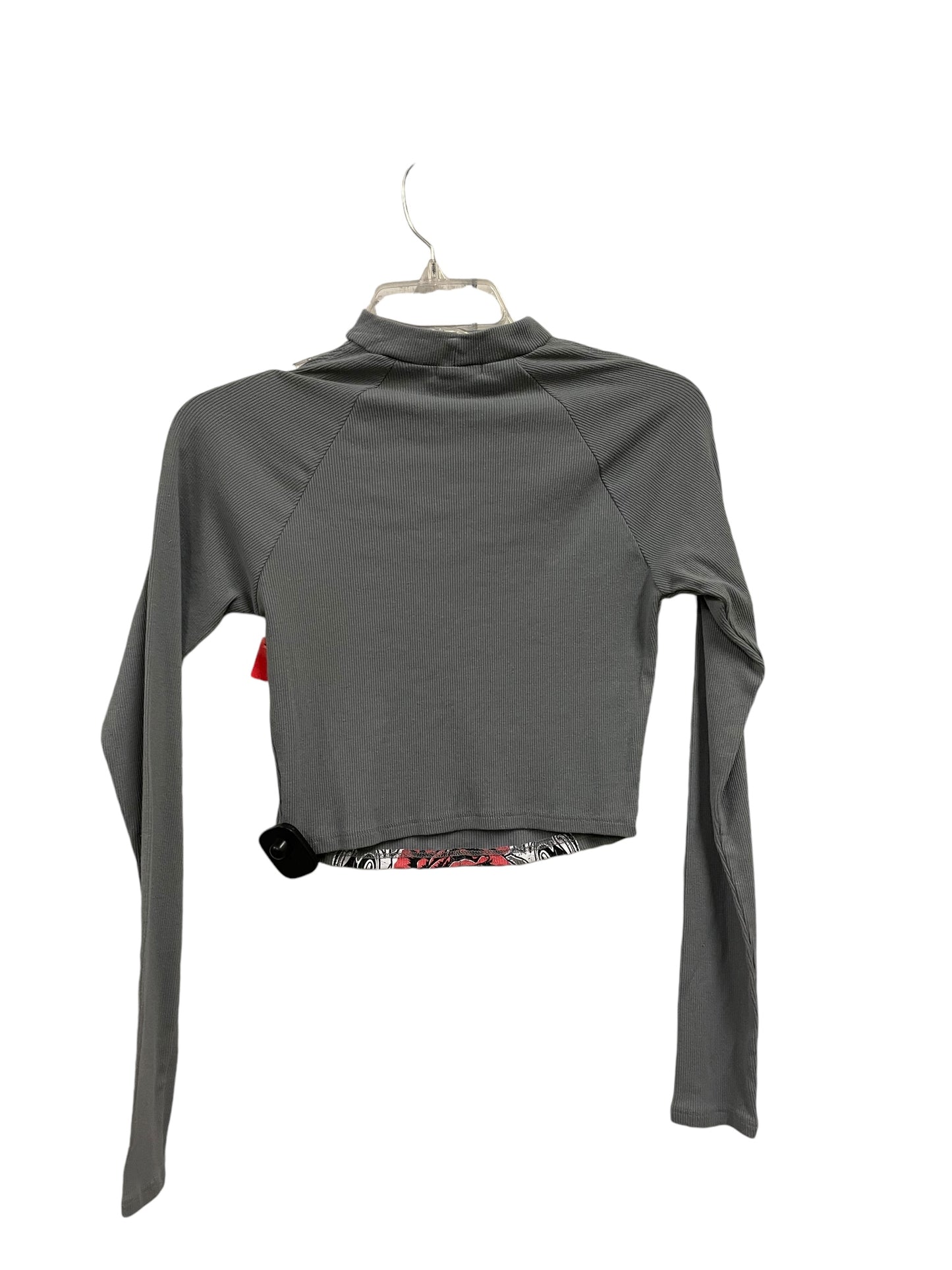 Top Long Sleeve By Fashion Nova In Grey, Size: L