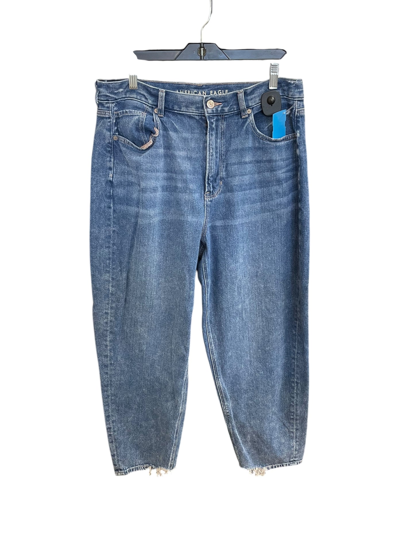 Jeans Cropped By American Eagle In Blue Denim, Size: 14