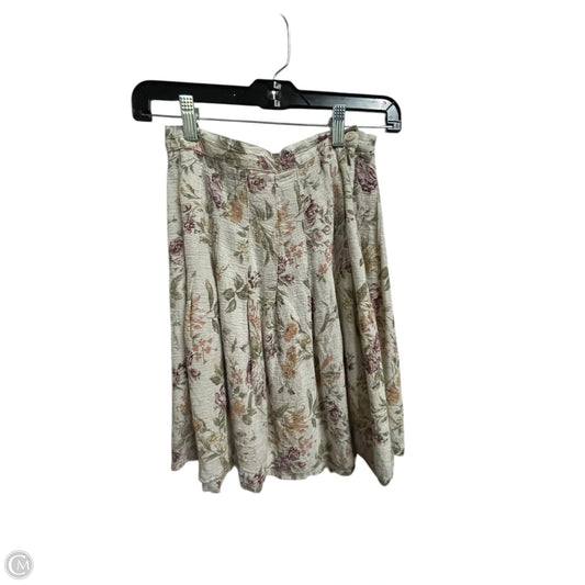 Skirt Mini & Short By Clothes Mentor In Tan, Size: 2